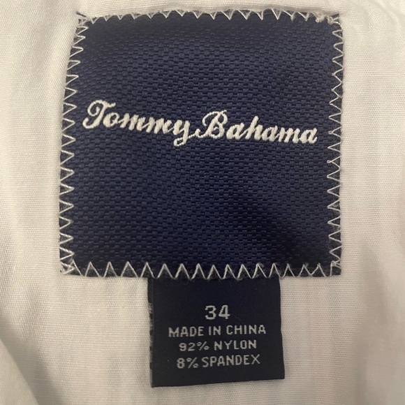 Men’s shorts by Tommy Bahama. Waist size 34. - Picture 3 of 4